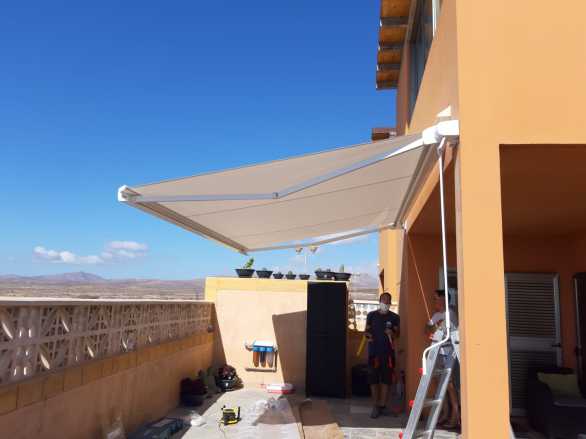 INSTALACIONES TOLDOS EN FUERTEVENTURA,TOLDOS A MEDIDA FUERTEVENTURA,FUERTETOLDOS