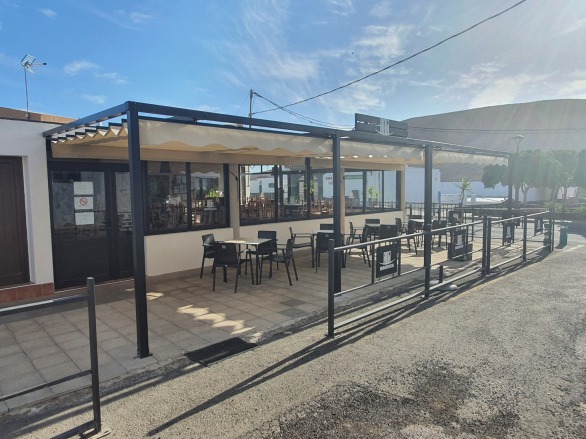 TOLDOS PARA RESTAURANTE,TOLDOS A MEDIDA,ESTRUCTURAS EN ALUMINIO ,PERSYMAR,FUERTEVENTURA,LANZAROTE